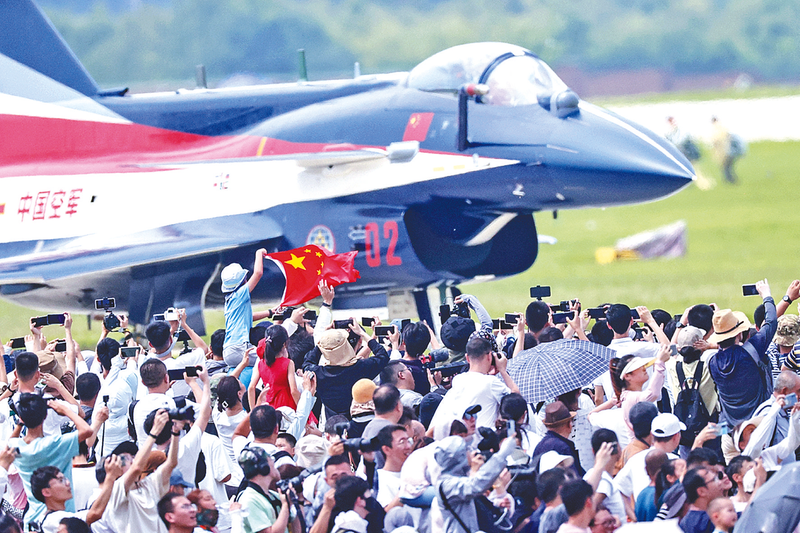 插逼操逼视频网站长春航空展迎来首个公众日